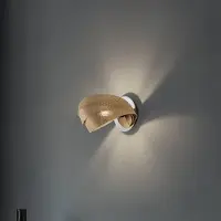 Domiluce Vägglampa Vento , dimbar, Mässing / guld, Vardagsrum / matsal, Metall, Modern, Vägglampa, vägglampa inomhus
