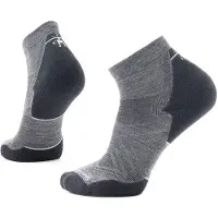 Smartwool - Trail running kläder - Run Targeted Cushion Ankle Socks Medium Gray för UnisexUll - Storlek 38-41 - Grå