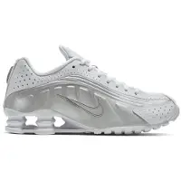 Nike Låg sneaker 'Shox R4' silvergrå / röd / vit
