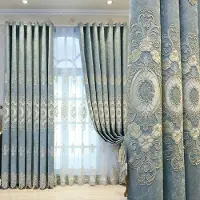 Home with love Europeisk stil Broderade Chenille Gardiner Moderna sovrum dekoration Mörkläggningsgardiner för vardagsrum W200*H270cm