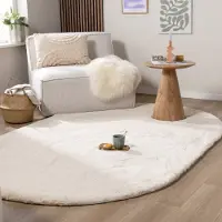 NATURL. Oval fluffig matta | Comfy Supreme gräddvit hos Volero | 122x183 cm | Polyester | Enfärgad | Oval | Hög lugg
