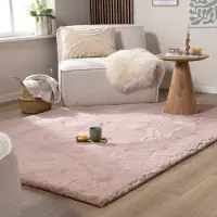 NATURL. Fluffig matta | Comfy Supreme rosa hos Volero | 140x200 cm | Polyester | Enfärgad | Rektangulär | Hög lugg