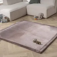 Little Olly Fyrkantig lekmatta | Jip taupe hos Volero | 200x200 cm | Polyester | Enfärgad | Fyrkantig | Plattvävd
