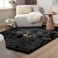 NATURL. Fluffig matta | Comfy Supreme svart hos Volero | 200x290 cm | Polyester | Enfärgad | Rektangulär | Hög lugg