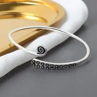 YIRAN Jewelry Bohemia 925 Sterling Silver Vintage Charm Armband & Armring För Kvinnor Män Mode Elegant Smycke Sl141 white
