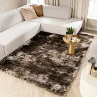 FRAAI Fluffig matta | Glorious silver/grå hos Volero | 140x200 cm | Polyester | Enfärgad | Rektangulär | Hög lugg
