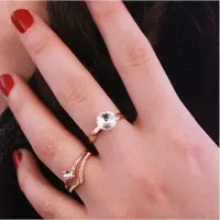MYC Paris Acacia One Size Ring - roséguld och kristall