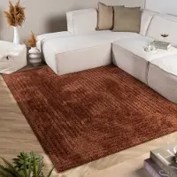 FRAAI Skandinavisk matta | Lova Frames terrakotta hos Volero | 200x290 cm | Polyester | Enfärgad | Rektangulär | Hög lugg