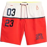 Superdry för män. M3010249A 43,2 cm baddräkt med röd nautisk logotyp (XXL), Strandkläder, Återvunnen polyester, Hållbar