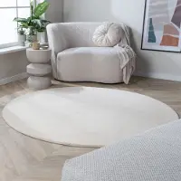 NATURL. Rund tvättbar matta | Vivid beige hos Volero | Ø 80 cm | Polyester | Enfärgad | Rund | Låg lugg