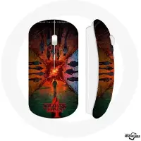 CAPACHEAP Souris Sans Fil Stranger Things Saison 4 Affiche Equipages de la Nouvelle Théorie