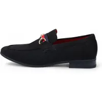 Infinity Leather Svarta mockaloafers med guldspänne för män, slip-on och finskor