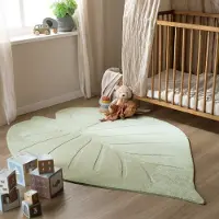 Little Olly Tvättbar barnmatta | Coco Blad grön hos Volero | 120x180 cm | Polyester | Enfärgad | Oregelbunden form | Låg lugg