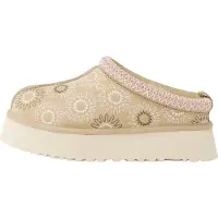 Ugg för kvinnor. 1178193 Tazz Sun Stitch träskor i ljusbrunt läder (36), Hud, 3 till 5 cm, Ingen, Casual
