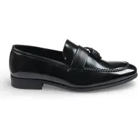 Infinity Leather Svarta herrloafers i högglansigt lack i konstläder med tofs