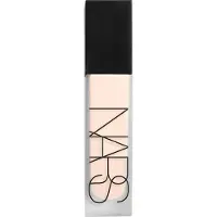 Nars Natural Matte Longwear Foundation - Långvarig matt foundation