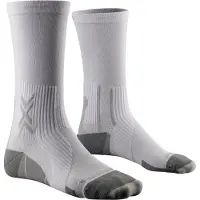X-socks - Trail running kläder - Run Perform Crew Arctic White/Pearl Grey för UnisexTrä - Storlek 42-44 - Vit