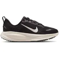 Nike Sportsko 'VOMERO 18' svart / vit