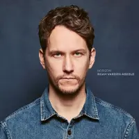 Ginza.se Noah Vanden Abeele: Horizon