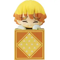 Furyu Demon Slayer Zenitsu Agatsuma Version B Hikkake-figur 10 Cm