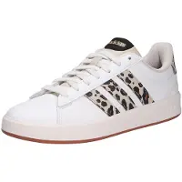 Adidas Låg sneaker 'GRAND COURT 3.0' beige / svart / vit