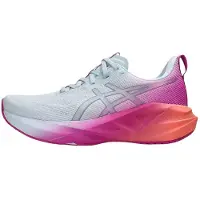 Asics Novablast 5 Bekväm passform Stötdämpande Andningsbara Lätta Responsiva Löparskor Dam sneaker Ljusblå 1012B989-400 37.5