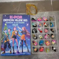 Fashnics kawayi Demon Hunter Julgransprydnad Kpop-stil Adventskalender Blind Box Söt Gotisk Juldekoration För Tonåringar Och Kvinnor Gåva S
