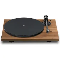 Pro-Ject E 1.2 skivspelare, valnöt