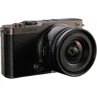 Panasonic Lumix S9 Titanium/ Black 18-40mm F/4.5-6.3