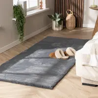 NATURL. Fluffig löpare | Comfy Supreme antracit hos Volero | 80x200 cm | Polyester | Enfärgad | Löpare | Hög lugg