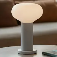 Aldex Design bordslampa Flo , Aluminium / grå / zink, Vardagsrum / matsal, Metall, Design, Bordslampa