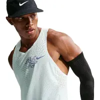 Nike AeroSwift
