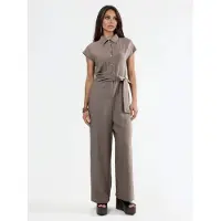 Busem Vidbenad knäppt skjortkrage jumpsuit