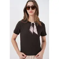Big Dart Texturerad Crew Neck Blus med Scarfdetalj