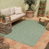 NATURL. Utomhusmatta | Costa grön hos Volero | 80x150 cm | Syntet | Enfärgad | Rektangulär | Plattvävd