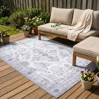 FRAAI Vintage utomhusmatta | Santo Flora vit hos Volero | 160x230 cm | Polyester | Vintage | Rektangulär | Plattvävd