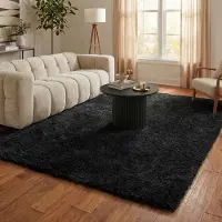 NATURL. Fluffig matta | Blaze svart hos Volero | 80x150 cm | Syntet | Enfärgad | Rektangulär | Hög lugg