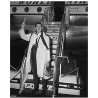 Slim Aarons Slim Arrives