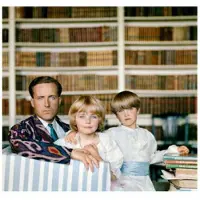 Slim Aarons Guinness Family