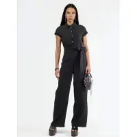 Busem Bredbent knappad skjortkrags jumpsuit