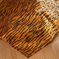 Walk Vogue 100x150 cm Leopard och tigerrandigt tyg Kort plysch djurtyg för DIY Doll Make Kläder Cosplay Handgjord docksömnad 100x150cm