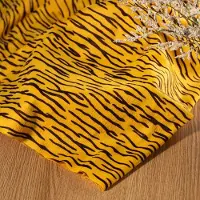 Walk Vogue 100x150 cm Leopard och tigerrandigt tyg Kort plysch djurtyg för DIY Doll Make Kläder Cosplay Handgjord docksömnad 100x150cm
