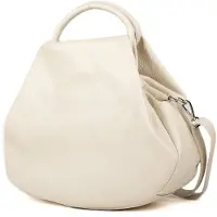 Giulia Axelväska Ljus Beige
