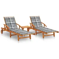 vidaXL Solsängar 2 st med bord och dynor massivt akaciaträ