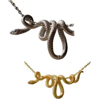 Typecat Halsband med inlindat ormmönster, neutral och cool stil, avancerad designkänsla,