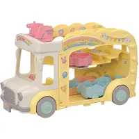 Sylvanian Families Regnbågsförskolebussdocka