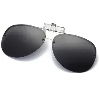 24.Se Clip-on Solglasögon med UV400 skydd och svart glas