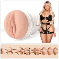 Fleshlight Kayley Gunner - realistisk vagina - naturfärg