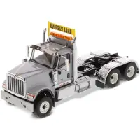 Diecast Masters International HX520 SFFA Day Cab Tandem Traktor | Semilastbilar i skala 1:50 | Ljusgr diecast modell 71005
