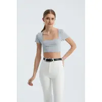 Hiccups for Kids Rutig Hals Grundläggande Crop Top